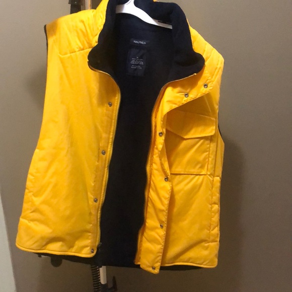 Men’s New Nautica Vest - Picture 3 of 4